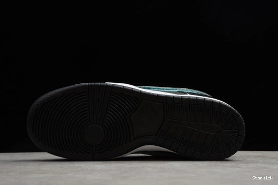 Co Diamond Diamond Supply SB Black Low Dunk Nike BV1310-001 0323